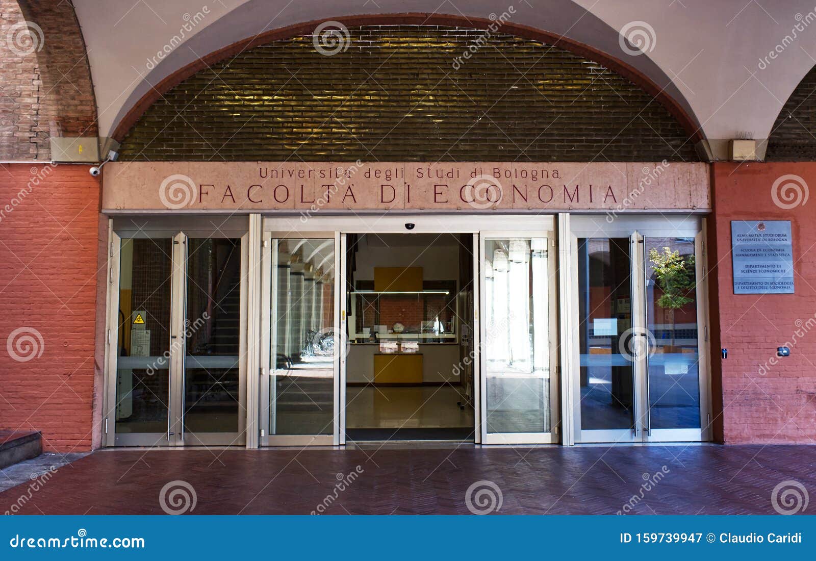 the main entrance of: univeristÃÂ  di bologna university of bologna, facoltÃÂ  di economia faculty of economics. bologna, italy